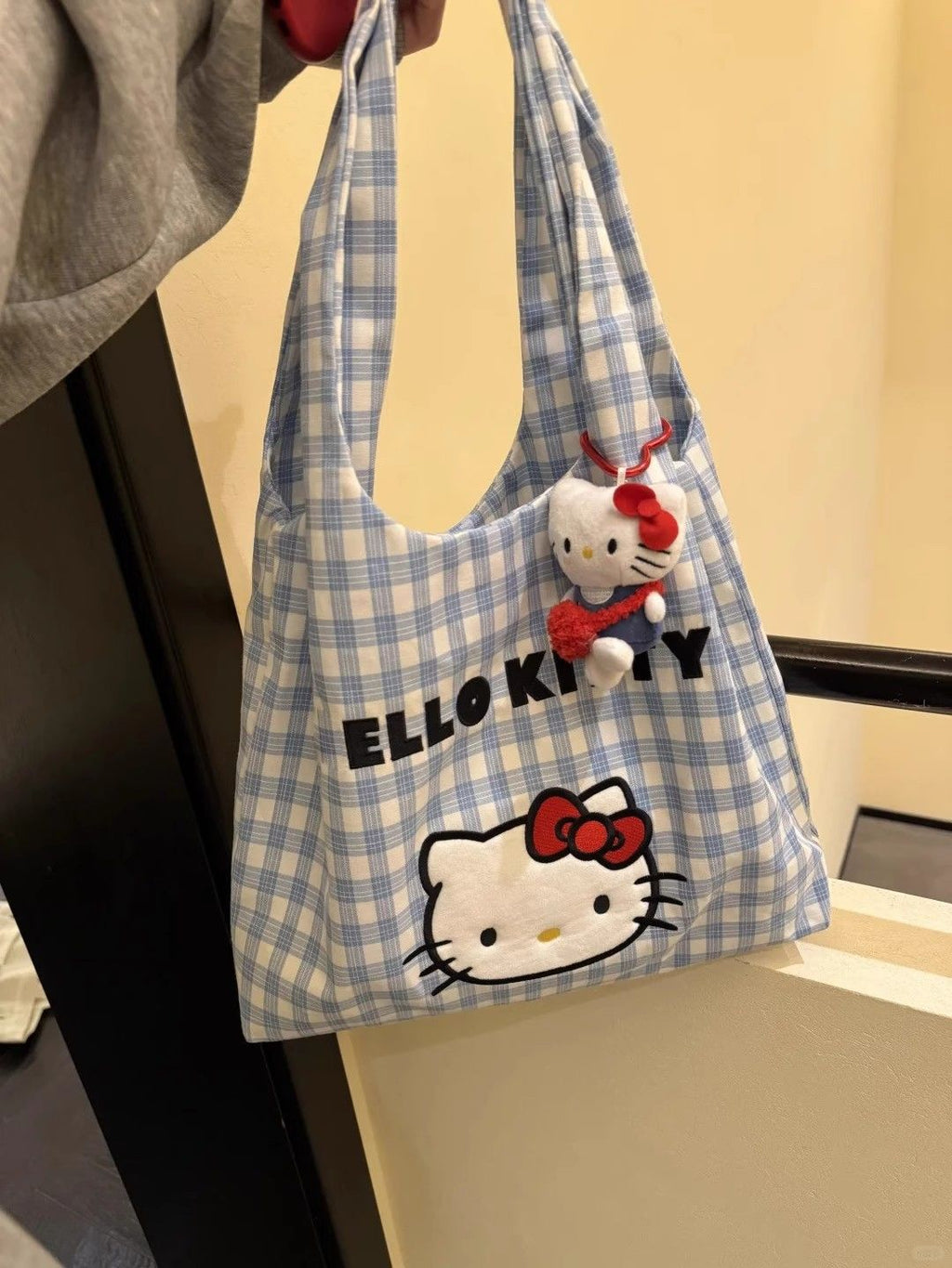 Hello Kitty Plaid Canvas Tote Bag Blue & White Checkered Shoulder Bag with Keychain